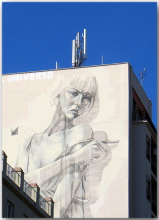 postcard street art Málaga